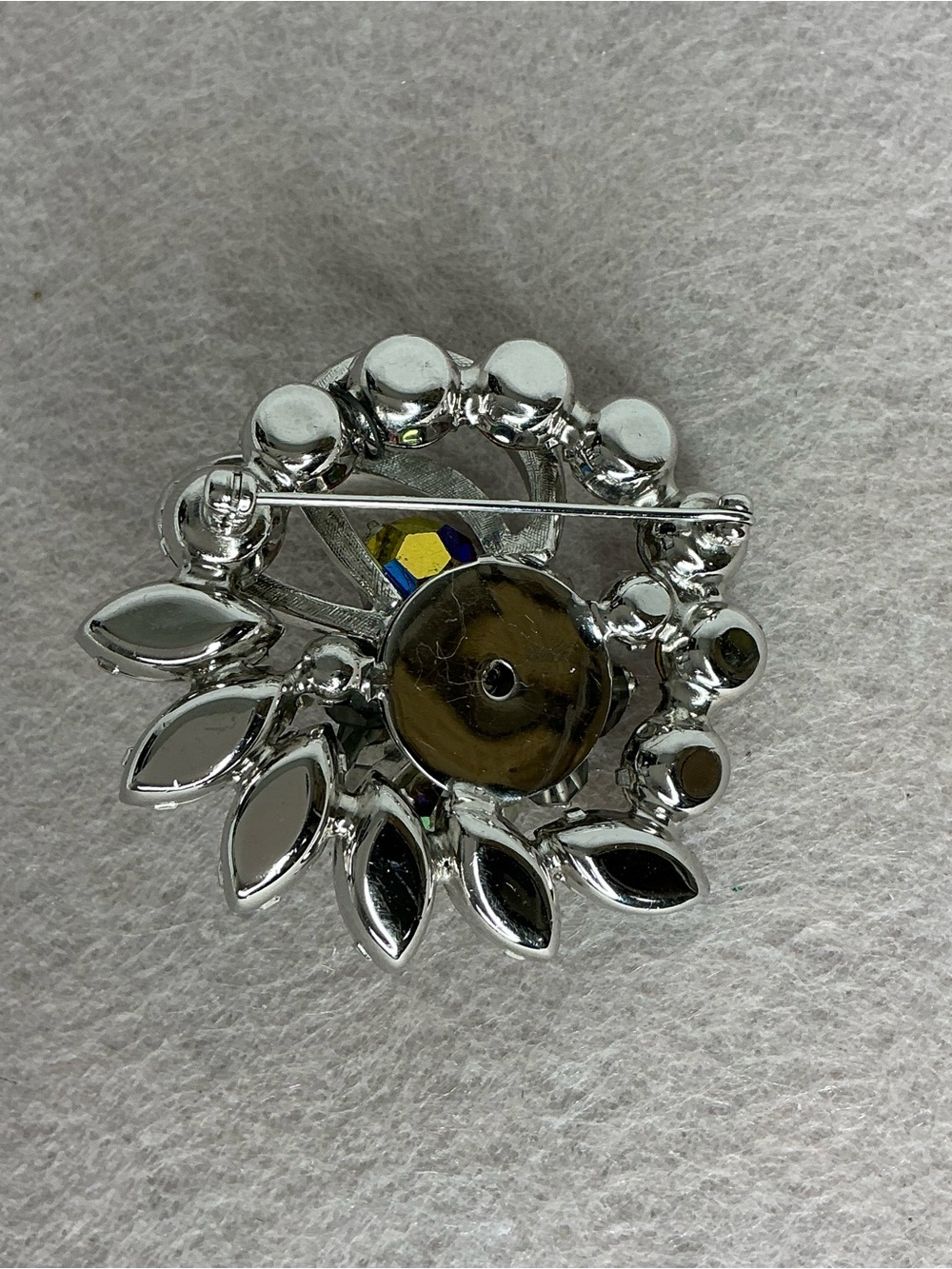 2262 -Mid-Century 1970-1980 Avon Aurora Borealis and Clear Crystal Floral Brooch - Picture 12 of 16